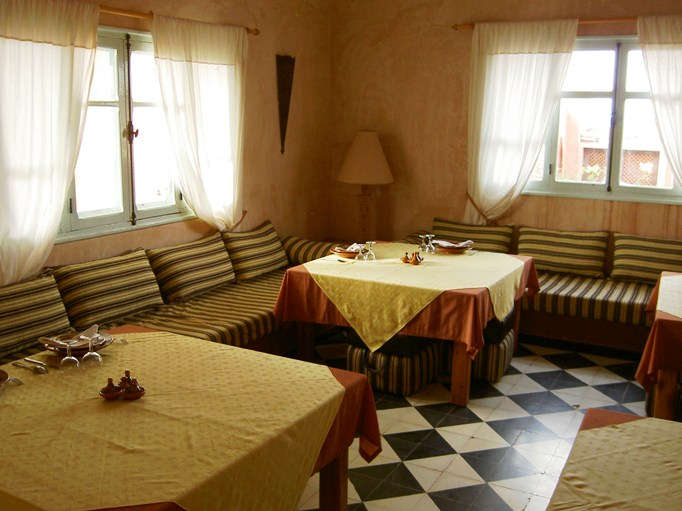 Les Trois Chameaux - restaurant