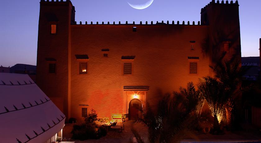Hotel Kasbah Tomboctou at night